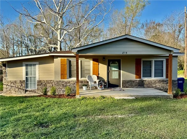 815 Railroad Ave, Smiths Station, AL 36877