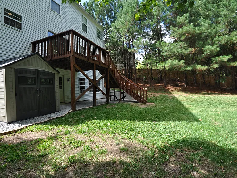 117 Tiverton Woods Dr — Photo 36
