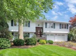 337 McKinley Blvd, Paramus, NJ 07652