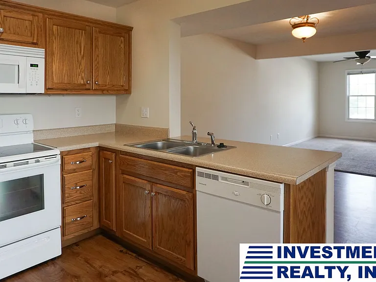 803 Black St — Photo 6