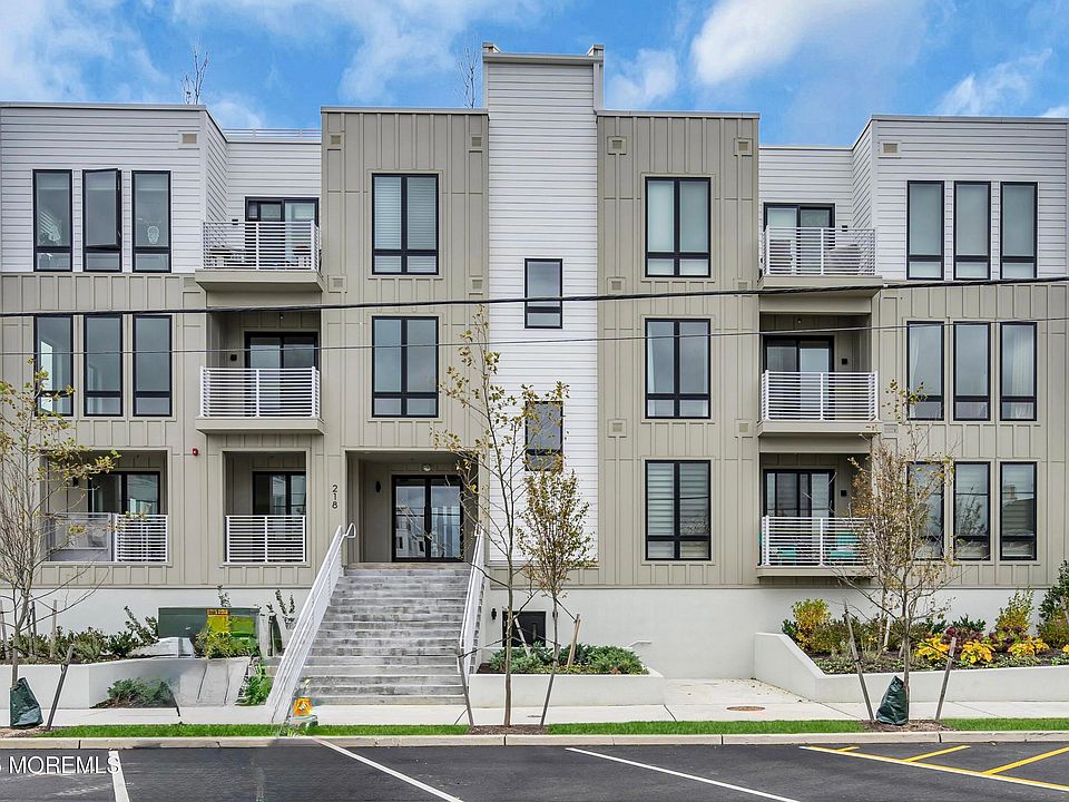 1st image of 218 3rd Ave Unit 304