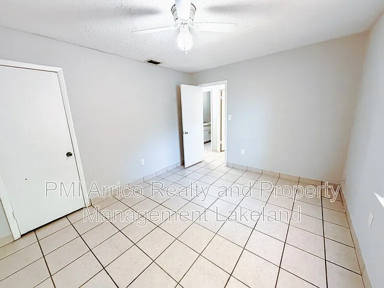 670 Garden St W — Photo 5