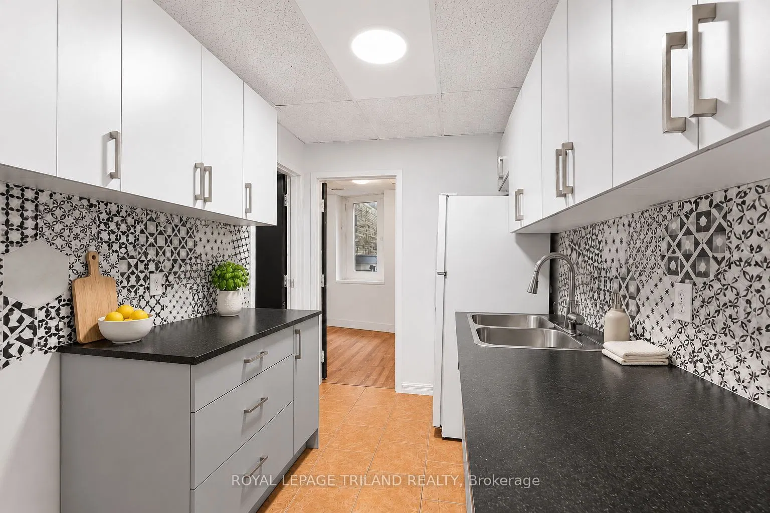 2 bed, $1,695 — Photo 4