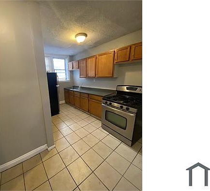 2nd image of 7751 S Yates Blvd APT 1A