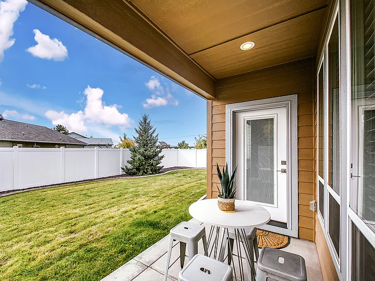 2023 E Oakcrest Dr — Photo 43