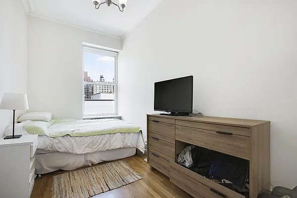 Rented by LG Fairmont Group | media 14