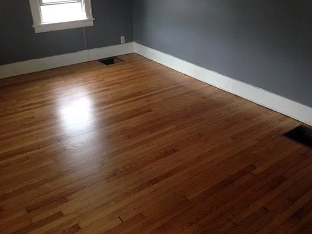 733 N Saint Louis Blvd — Photo 3
