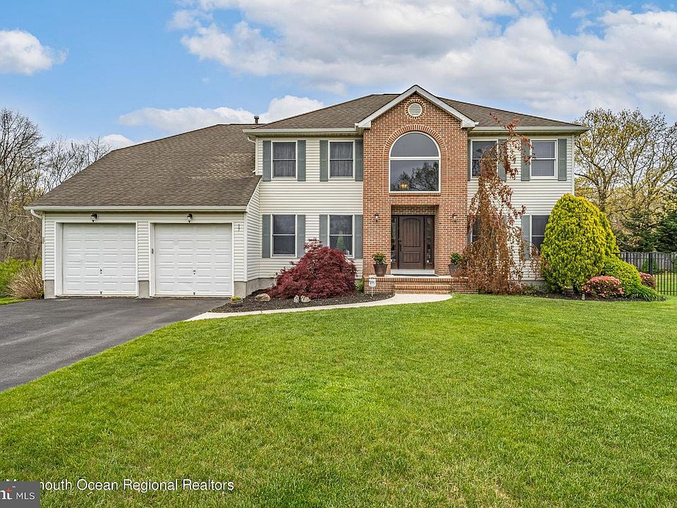 1st image of 17 Emerald Ct