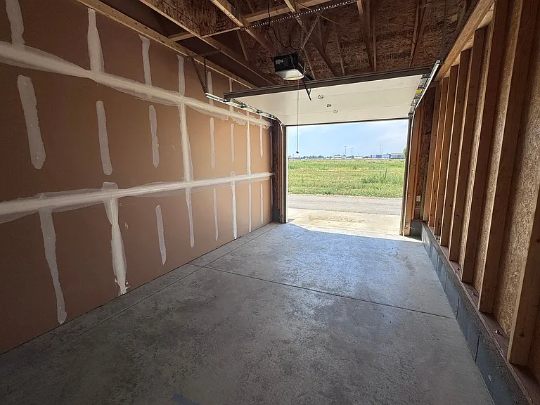 1678 Saint George Blvd — Photo 21