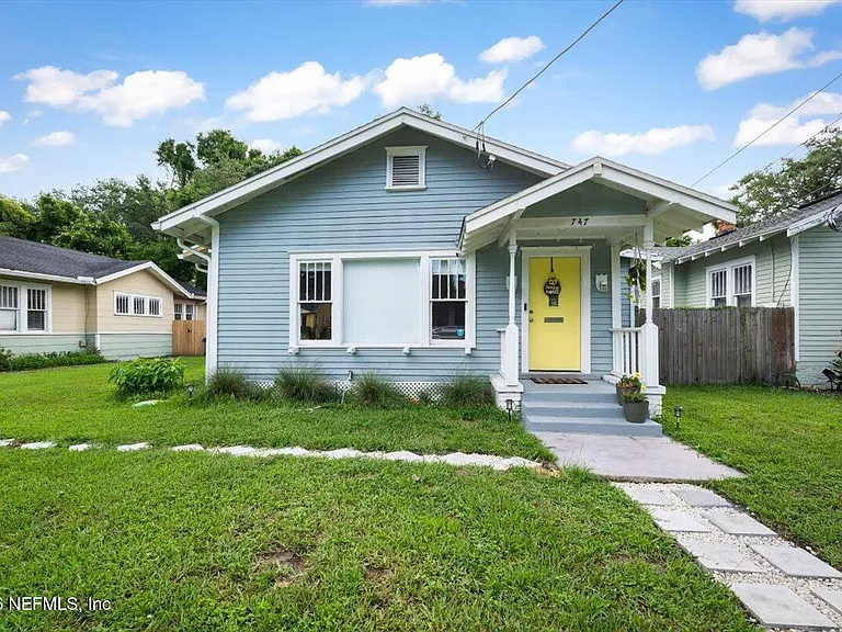 747 West St — Photo 1