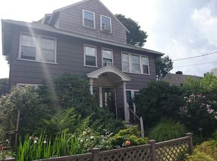 208 Willow St, West Roxbury, MA 02132