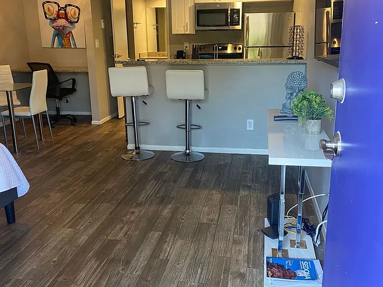 Canyon 35 Apartments — Photo 2
