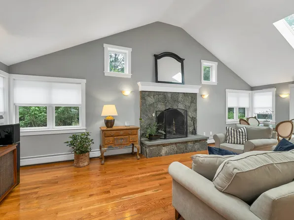 2007 Lafayette Road, Portsmouth, NH 03801