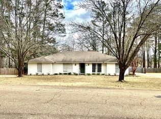 1111 Kraner Ln, Brookhaven, MS 39601