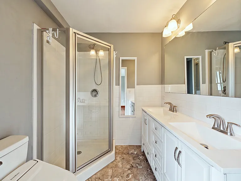 253 Thomas Rd — Photo 12
