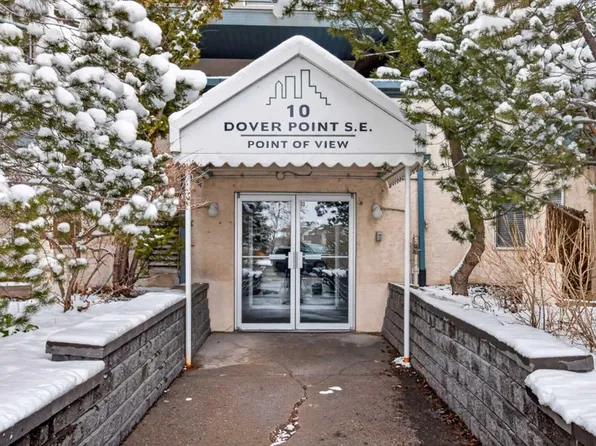 10 S Dover Point SE #414, Calgary, AB T2B 3K2