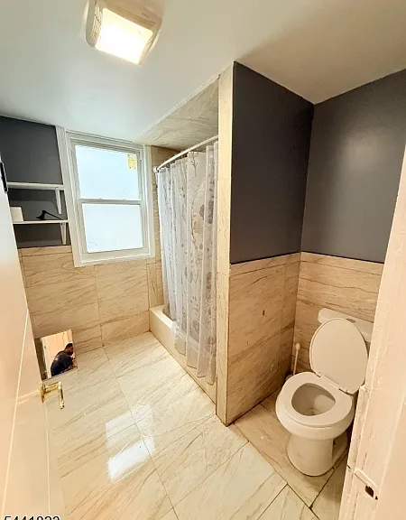 239 S Clinton St #1 — Photo 11