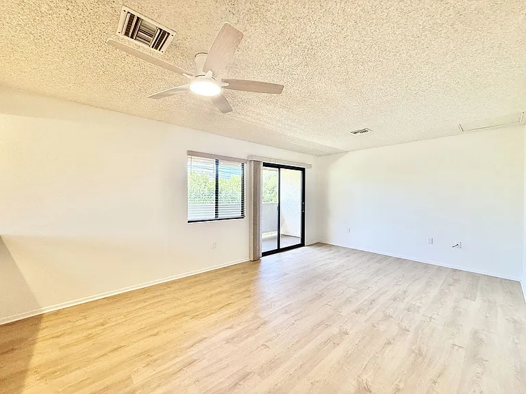 45485 Sunset Ln #3 — Photo 5