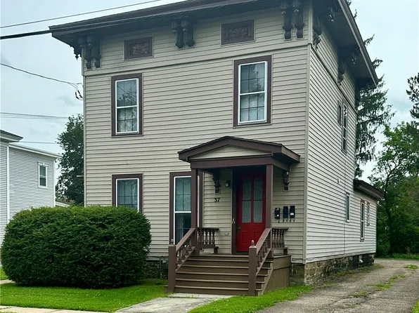 37 Hayes St, Norwich, NY 13815