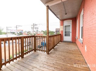 2416 W Fargo Ave #3, Chicago, IL 60645