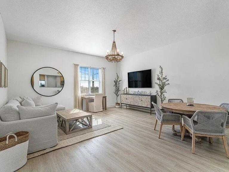 200 NE 2nd Ave #401 — Photo 1