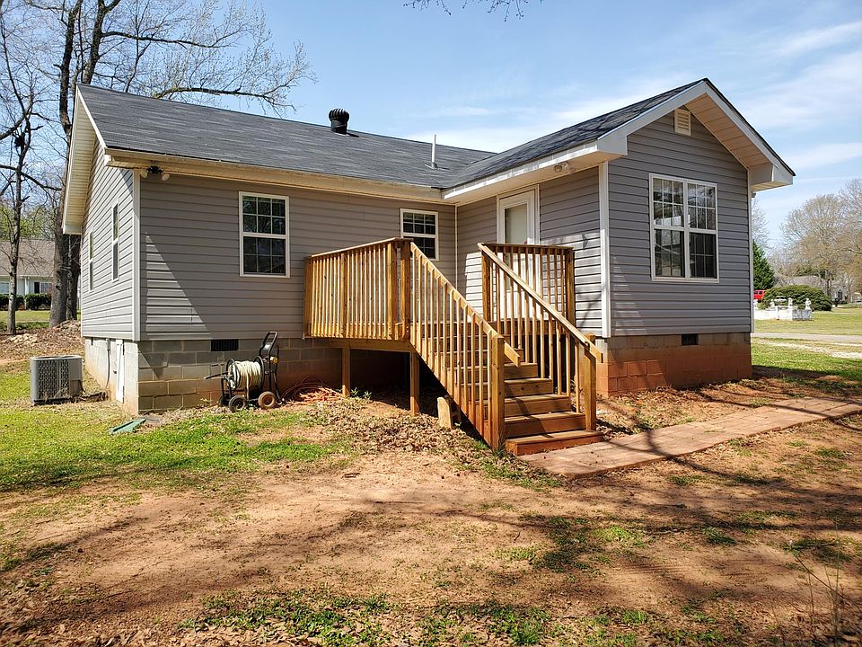 2nd image of 133 Sunshine Dr
