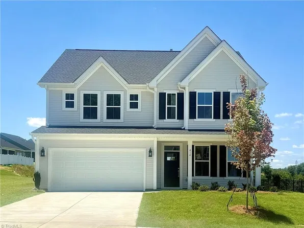 414 Yarrow Dr, Lexington, NC 27295