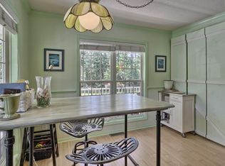 906 Hydrick Rd, Swansea, SC 29160