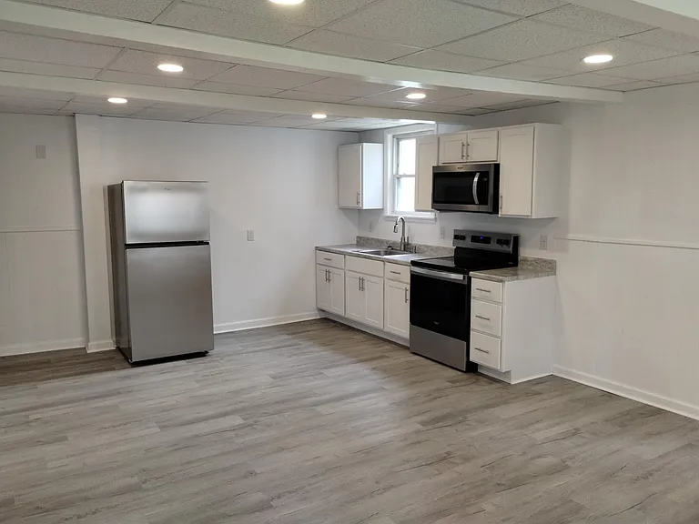 2988 Main St — Photo 2