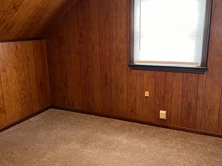 155 N Roanoke Ave — Photo 10