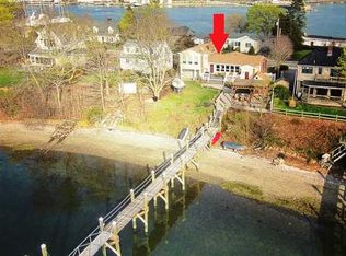 66 Point Rd, Portsmouth, RI 02871