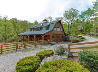 555 W Purchase Rd, Southbury, CT 06488