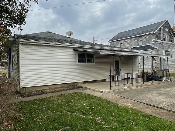 5th image of 521 Harding Way E