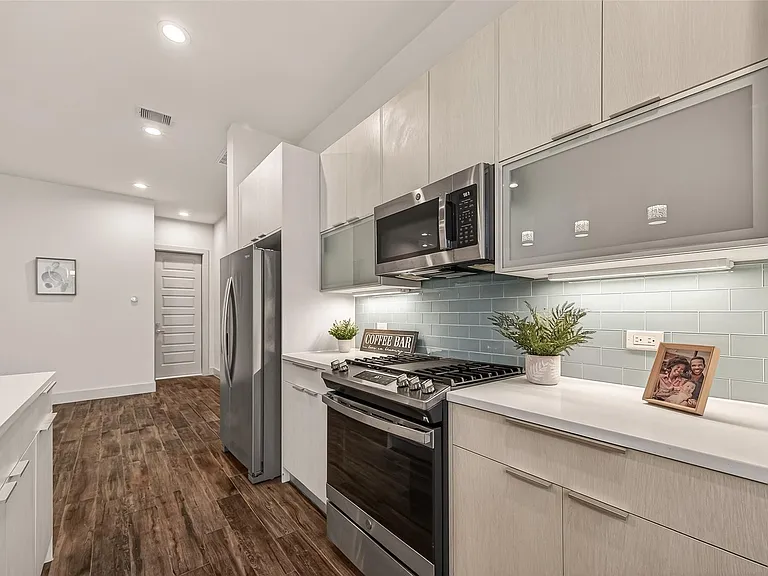 4418 Bora Bora Ln — Photo 14