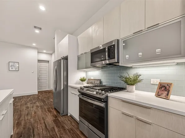 4418 Bora Bora Ln, Houston, TX 77045