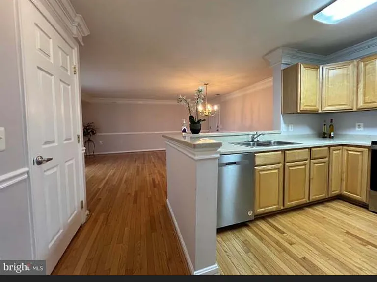 501 Garrison Woods Dr #302 — Photo 8