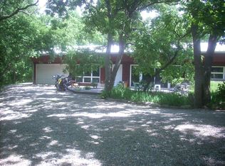 754 Crestline Dr, Manhattan, KS 66502