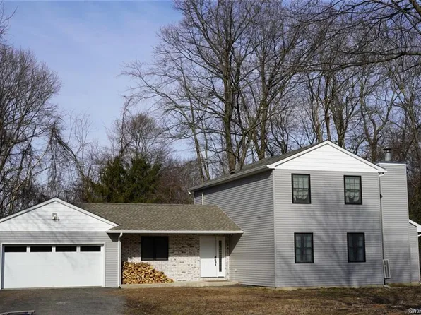 30 Knoth Rd, Shawangunk, NY 12589