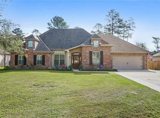 204 Belle Pointe Dr, Madisonville, LA 70447