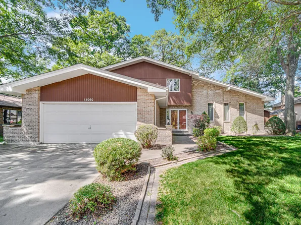 18060 Whitman Ln, Lansing, IL 60438