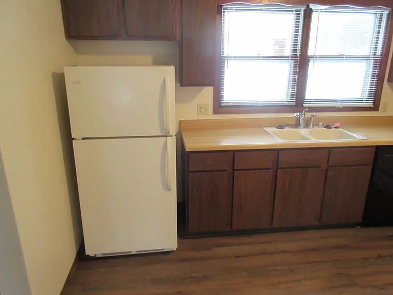 517-519 Margate Dr — Photo 2