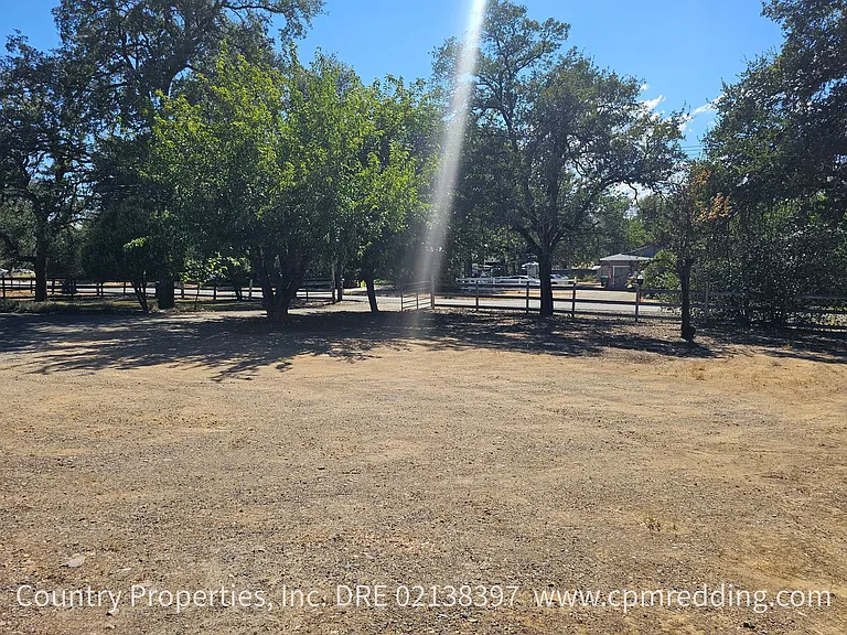 12183 Dry Creek Rd — Photo 42