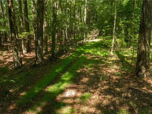 Harris Creek Rd, Hampton, VA 23669