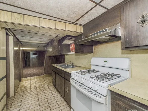 2215 West 6th Street image 23 of 28