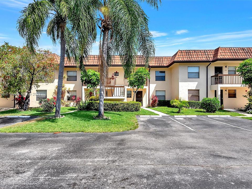 Lucerne Lakes Golf Colony Condominiums 7149 Golf Colony Ct Lake Worth