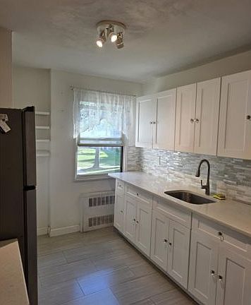 2nd image of 324 Post Ave APT 11J
