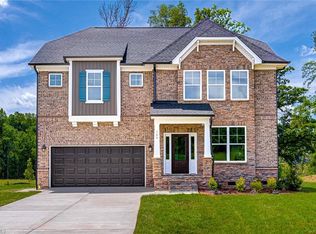706 Fairmile Dr, Greensboro, NC 27455