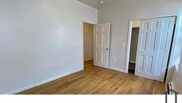 3 bed, 1000 sqft, $3,551 — Photo 3