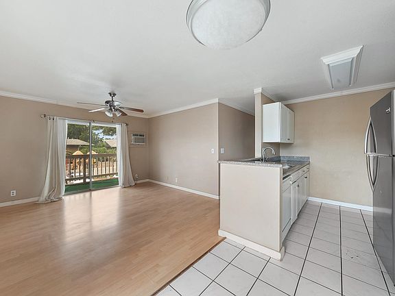 3rd image of 480 Kenolio Rd APT 14-202