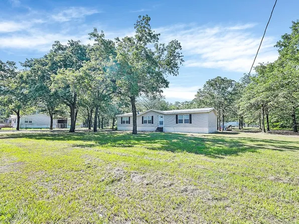 219 Forest Lane Dr, Mabank, TX 75156